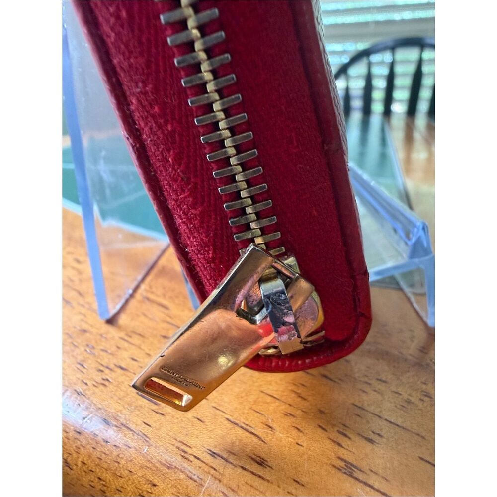 Yves Saint Laurent Red Quilted Zip Wallet with Gold YSL Logo - Picture 2 of 14